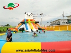 Parco acquatico gonfiabile di Panda